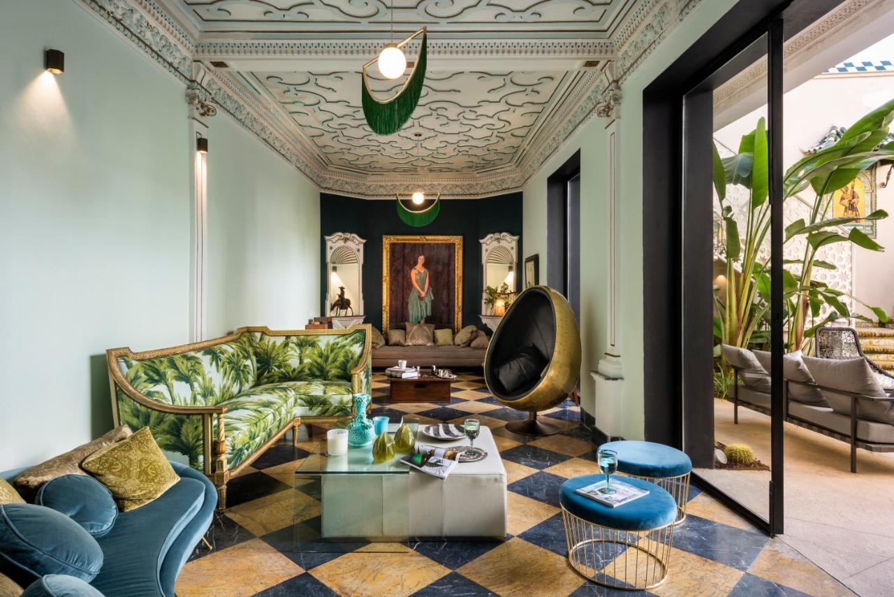 Pajaro Rebelde Bed & Breakfast Sevilla Eksteriør bilde
