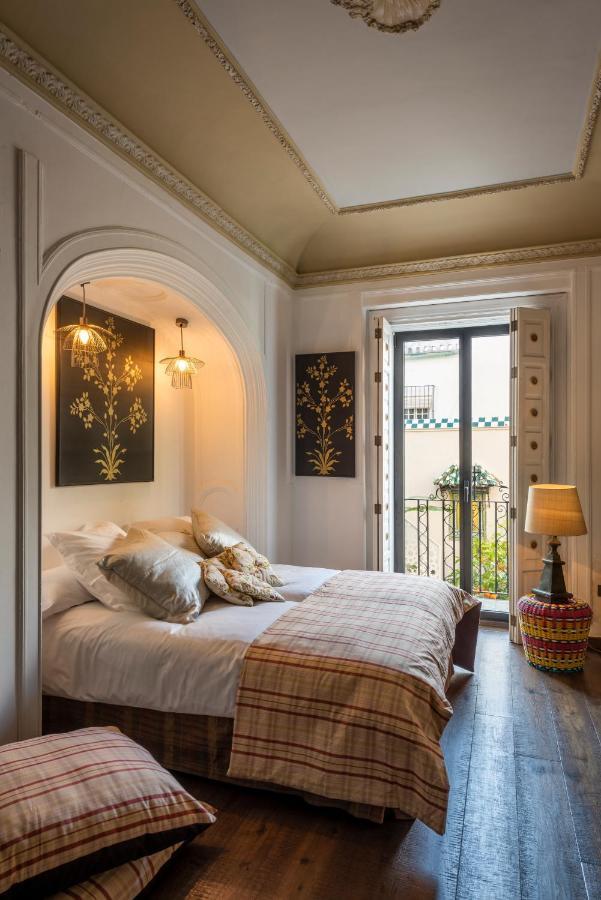 Pajaro Rebelde Bed & Breakfast Sevilla Eksteriør bilde