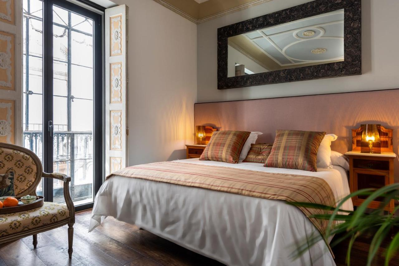 Pajaro Rebelde Bed & Breakfast Sevilla Eksteriør bilde