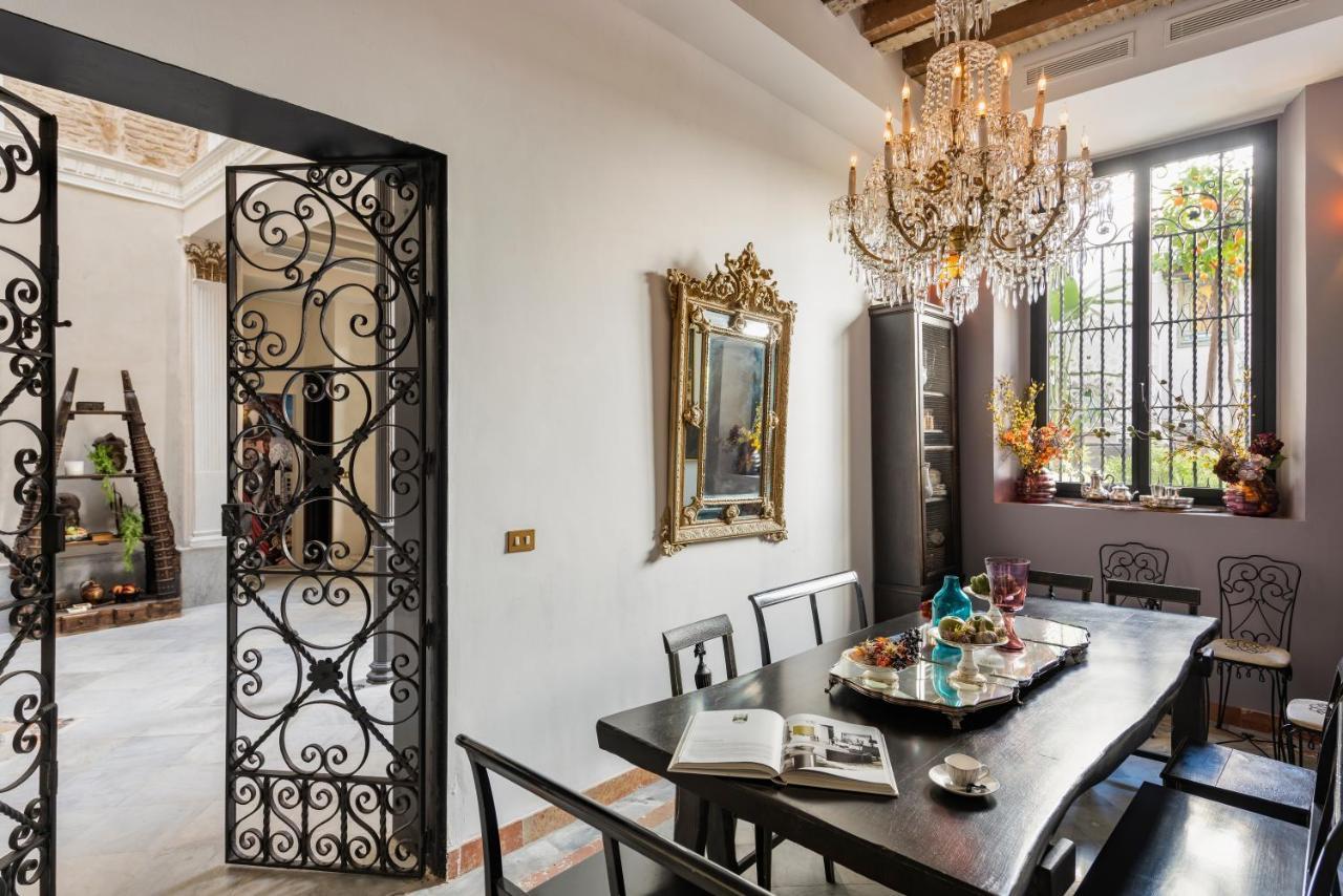 Pajaro Rebelde Bed & Breakfast Sevilla Eksteriør bilde