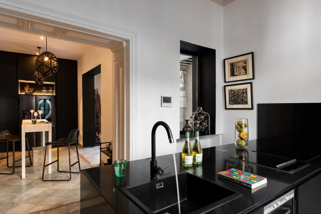 Pajaro Rebelde Bed & Breakfast Sevilla Eksteriør bilde