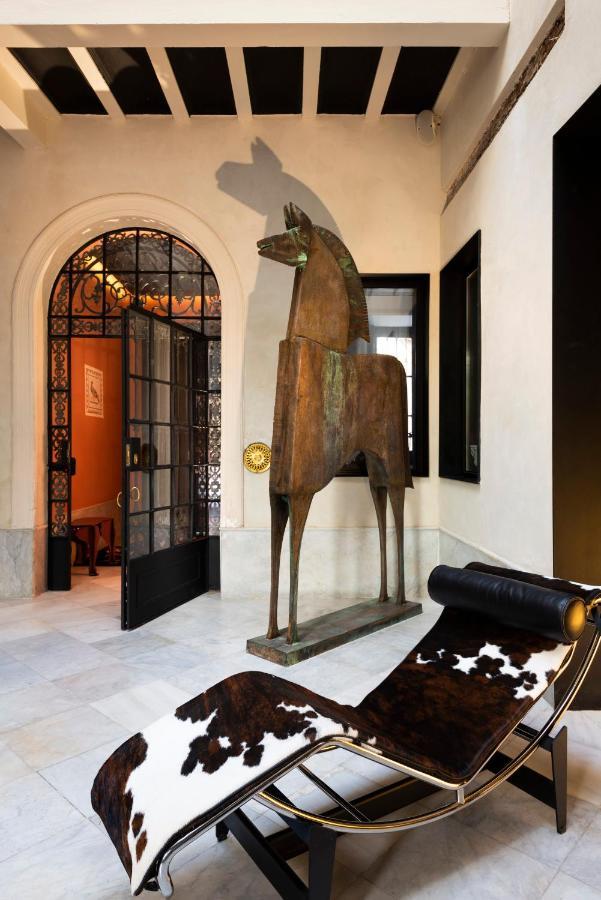 Pajaro Rebelde Bed & Breakfast Sevilla Eksteriør bilde