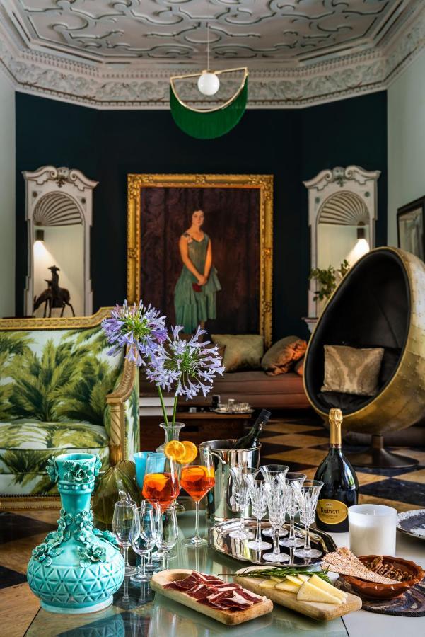 Pajaro Rebelde Bed & Breakfast Sevilla Eksteriør bilde